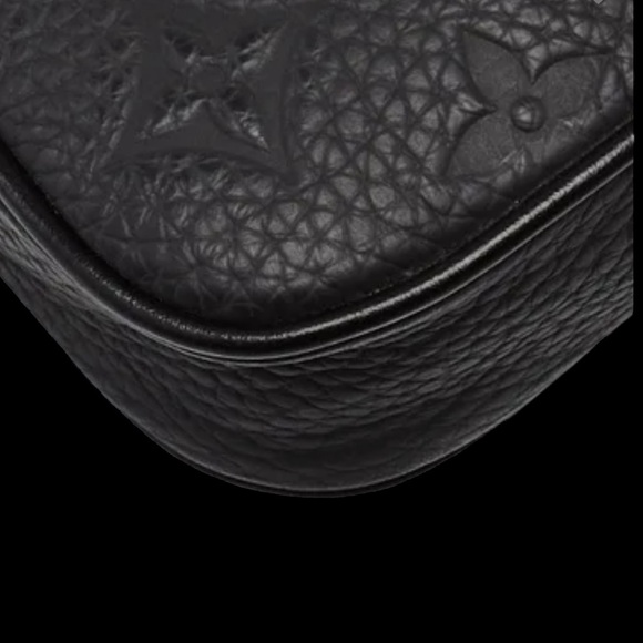 🔥 Black Taurillon Monogram Leather Solar Ray Soft Pochette Volga Belt Bag EUC - Picture 3 of 16